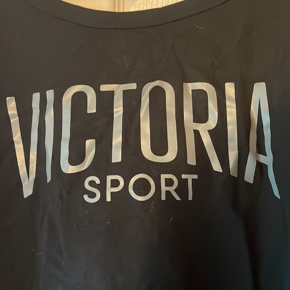 Sweatshirt - Picture 2 of 4